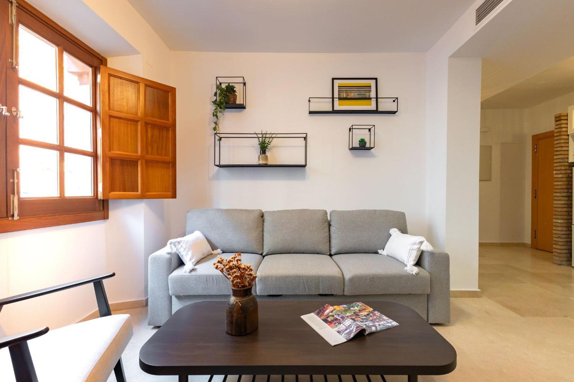 Charming 2 Bedroom Apartment At San Marcos Plaza By Ocityzen Sevilla Exterior foto