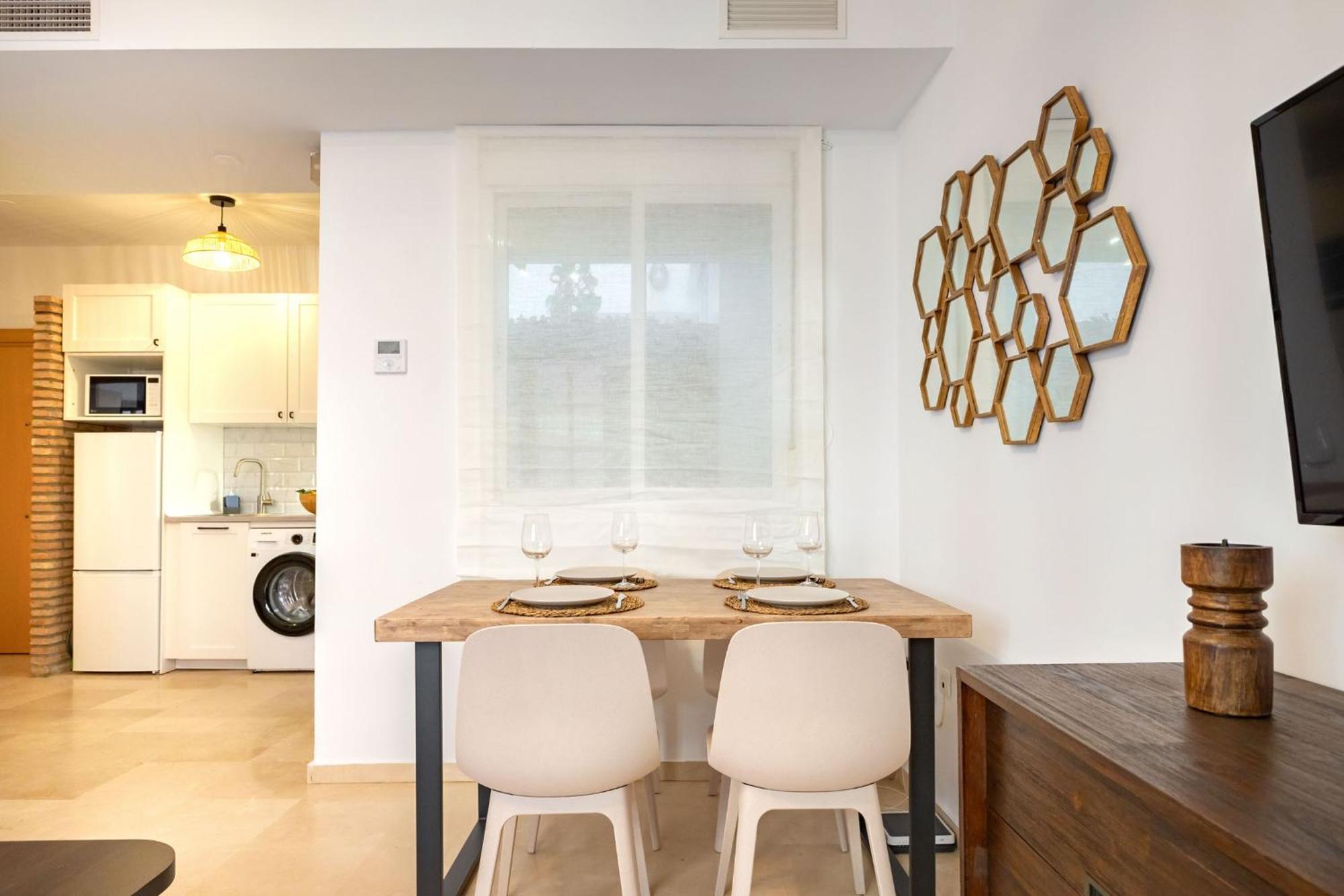 Charming 2 Bedroom Apartment At San Marcos Plaza By Ocityzen Sevilla Exterior foto