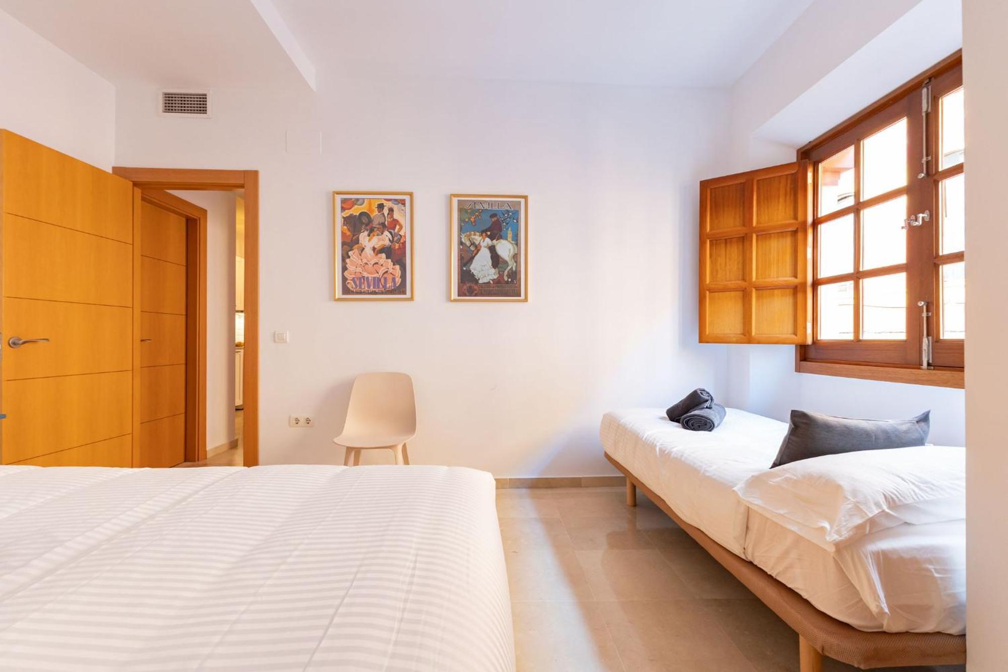 Charming 2 Bedroom Apartment At San Marcos Plaza By Ocityzen Sevilla Exterior foto