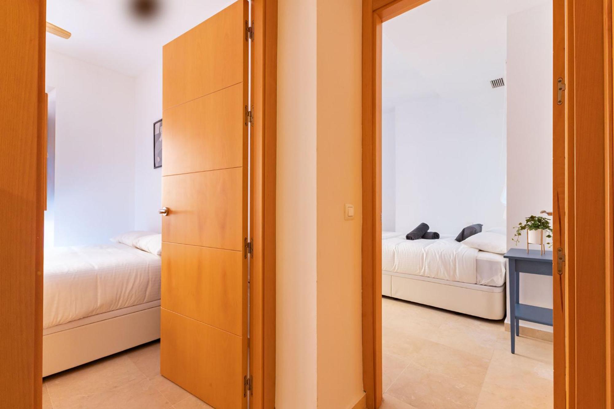 Charming 2 Bedroom Apartment At San Marcos Plaza By Ocityzen Sevilla Exterior foto